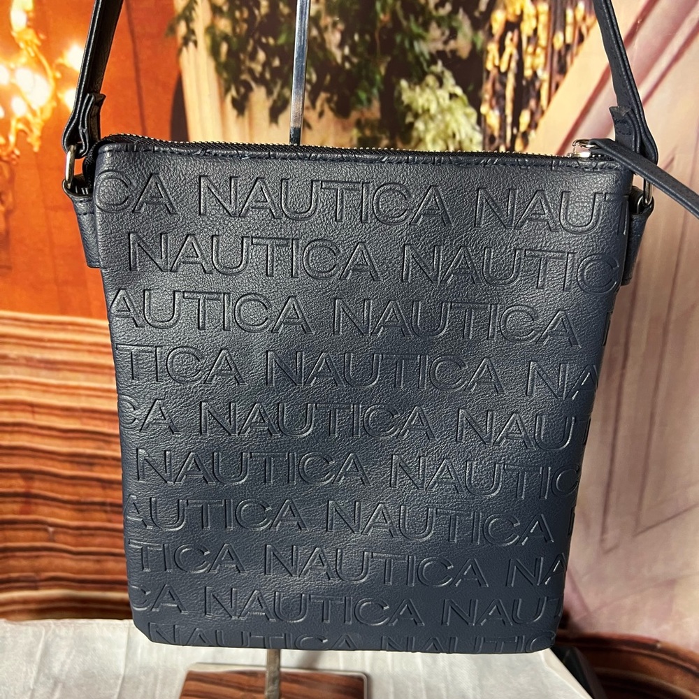 Nautica Embossed Navy Crossbody Bag, excellent condition - Picture 9 of 12